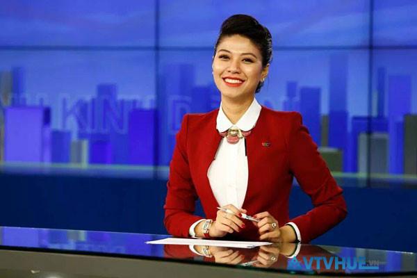 Làm biên tập viên truyền hình thi khối nào? Tìm hiểu nghề biên tập viên
